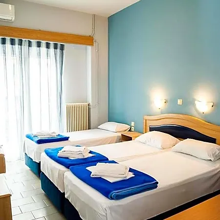 Argo Hotel *